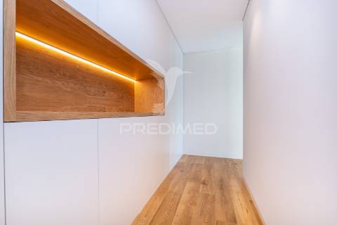 Moradia de sonho com piscina e acabamentos de luxo