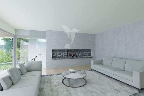 Moradia independente t5 com piscina privada