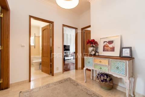 Apartamento t2+1 duplex em condomínio fechado