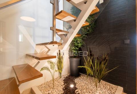 Apartamento t2+1 duplex em condomínio fechado