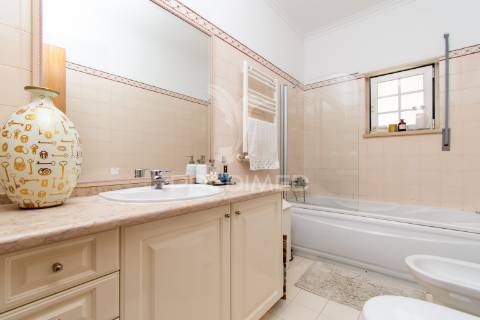 Apartamento t2+1 duplex em condomínio fechado