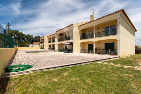 Apartamento t2+1 duplex em condomínio fechado