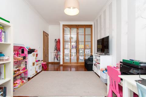 Apartamento t2+1 duplex em condomínio fechado