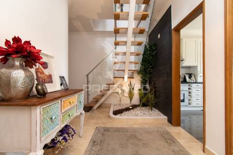 Apartamento t2+1 duplex em condomínio fechado