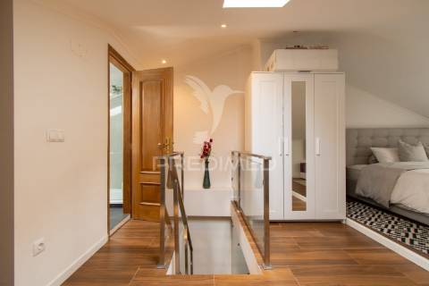 Apartamento t2+1 duplex em condomínio fechado