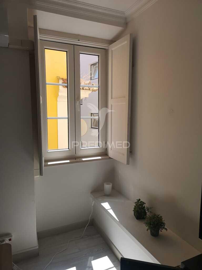 Lisboa -santa maria maior -apartamento  perto da estação de martim moniz
