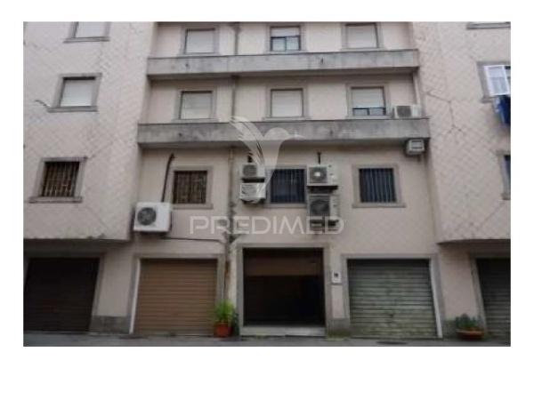 Armazém de 116m² em urgezes, guimarães,  braga