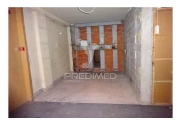Armazém de 116m² em urgezes, guimarães,  braga