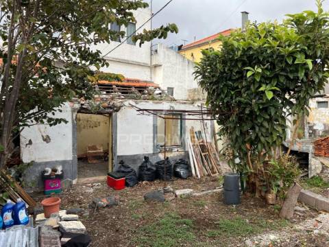 Moradia em ruína, t2 no funchal - ilha da madeira