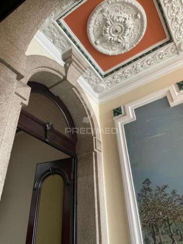 Prédio junto ao palácio de cristal