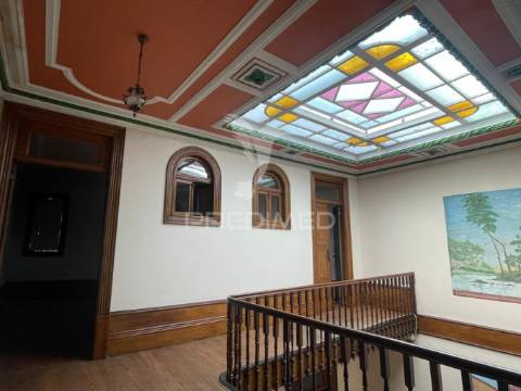 Prédio junto ao palácio de cristal
