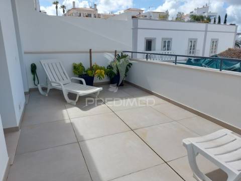 Arrenda-se estúdio lagos - centro histórico grandes terraços