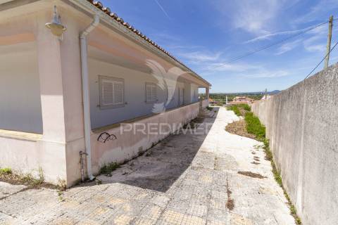 Moradia isolada t9 - torres novas