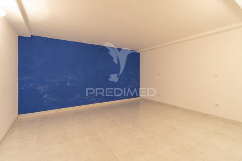 Moradia isolada t9 - torres novas