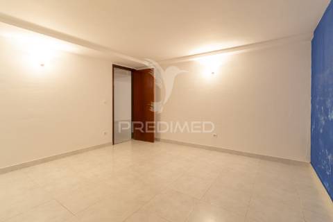Moradia isolada t9 - torres novas