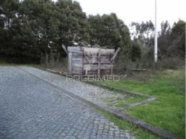 Terreno rústico em mozelos, santa maria da feira – 960m²