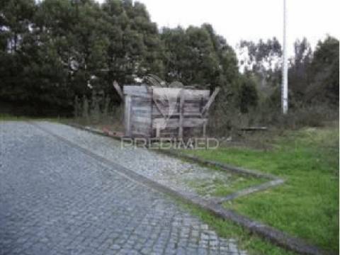 Terreno rústico em mozelos, santa maria da feira – 960m²