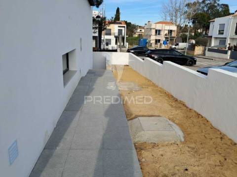 Moradia nova em maçã sesimbra