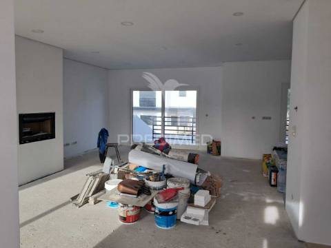 Moradia nova em maçã sesimbra