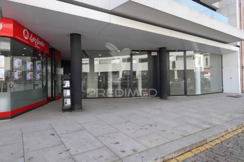 Oportunidade loja no centro de barcelos