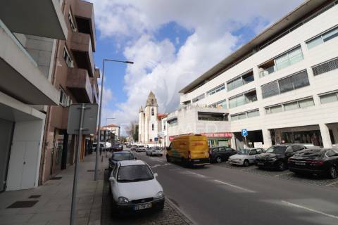 Oportunidade loja no centro de barcelos