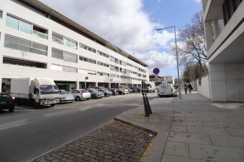 Loja no centro de barcelos