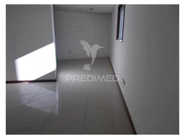 Escritório de 103m² em sande são lourenço e balazar, guimarães, braga