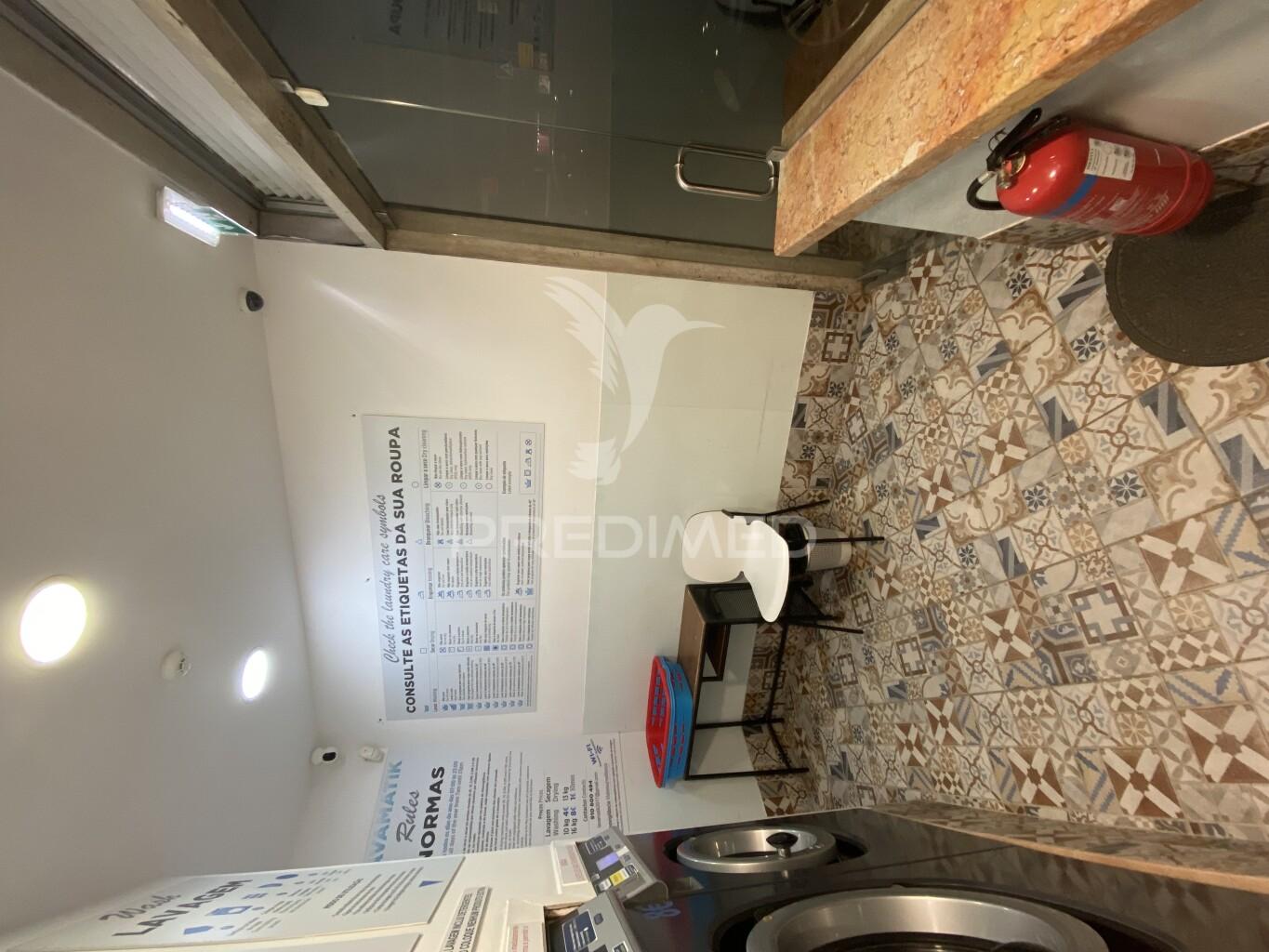 Amadora - trespasse de lavandaria self-service na venteira