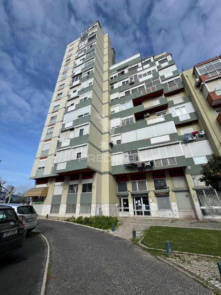 Apartamento t2 – águas livres