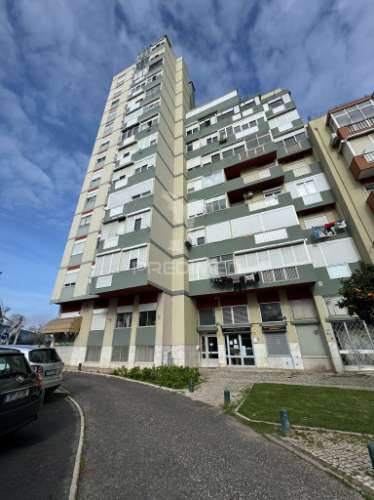 Apartamento t2 – águas livres