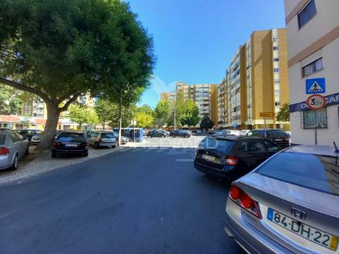 T2 2m setúbal junto ao bonfim