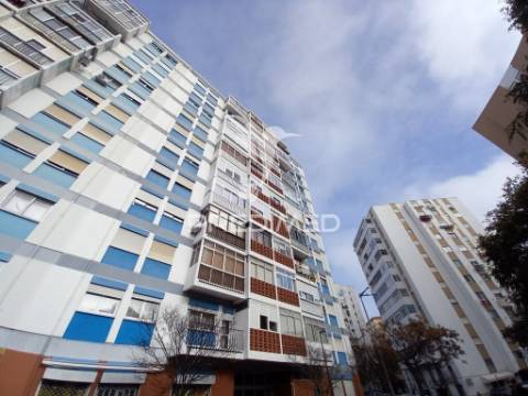 Fantástico t3 em miratejo remodelado