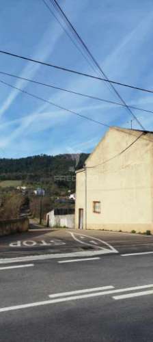 Moradia com terreno
