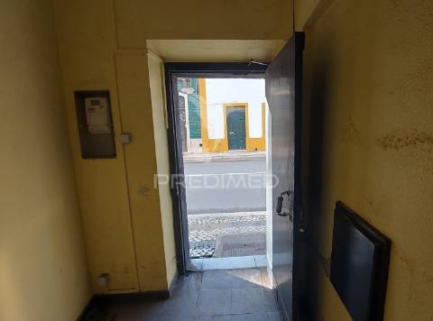 Espaço comercial; loja em alpiarça.