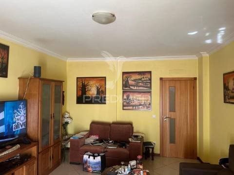 Apartamento -t3 na capital da sopa de pedra