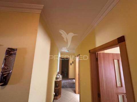 Apartamento -t3 na capital da sopa de pedra