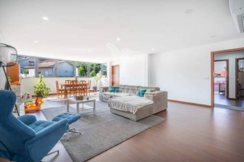 Apartamento t3 semi- novo
