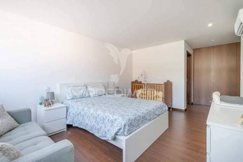 Apartamento t3 semi- novo