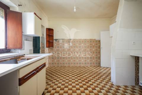 Moradia t1 unifamiliar com quintal!