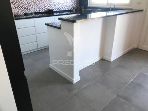 Moradia t3 de arquitetura moderna - grândola