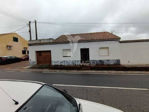 Moradia à venda em barbacena - conforto e potencial de expansão