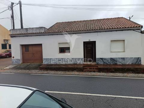 Moradia à venda em barbacena - conforto e potencial de expansão
