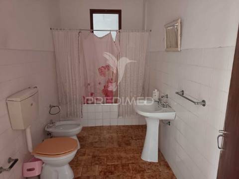 Moradia à venda em barbacena - conforto e potencial de expansão