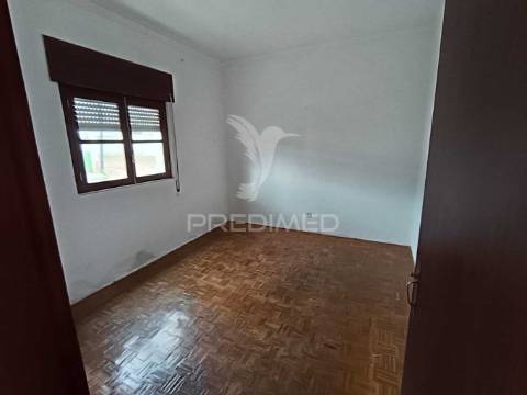Moradia à venda em barbacena - conforto e potencial de expansão