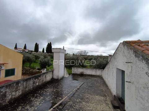Moradia à venda em barbacena - conforto e potencial de expansão