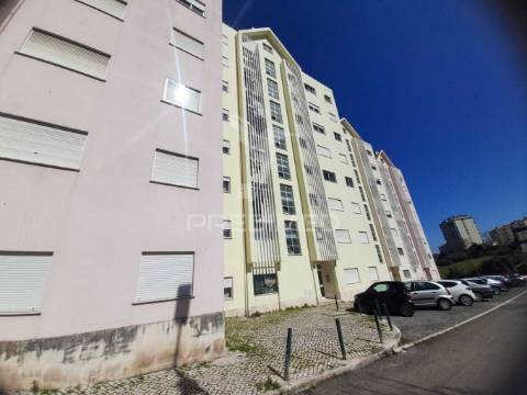 Apartamento t1,loures.