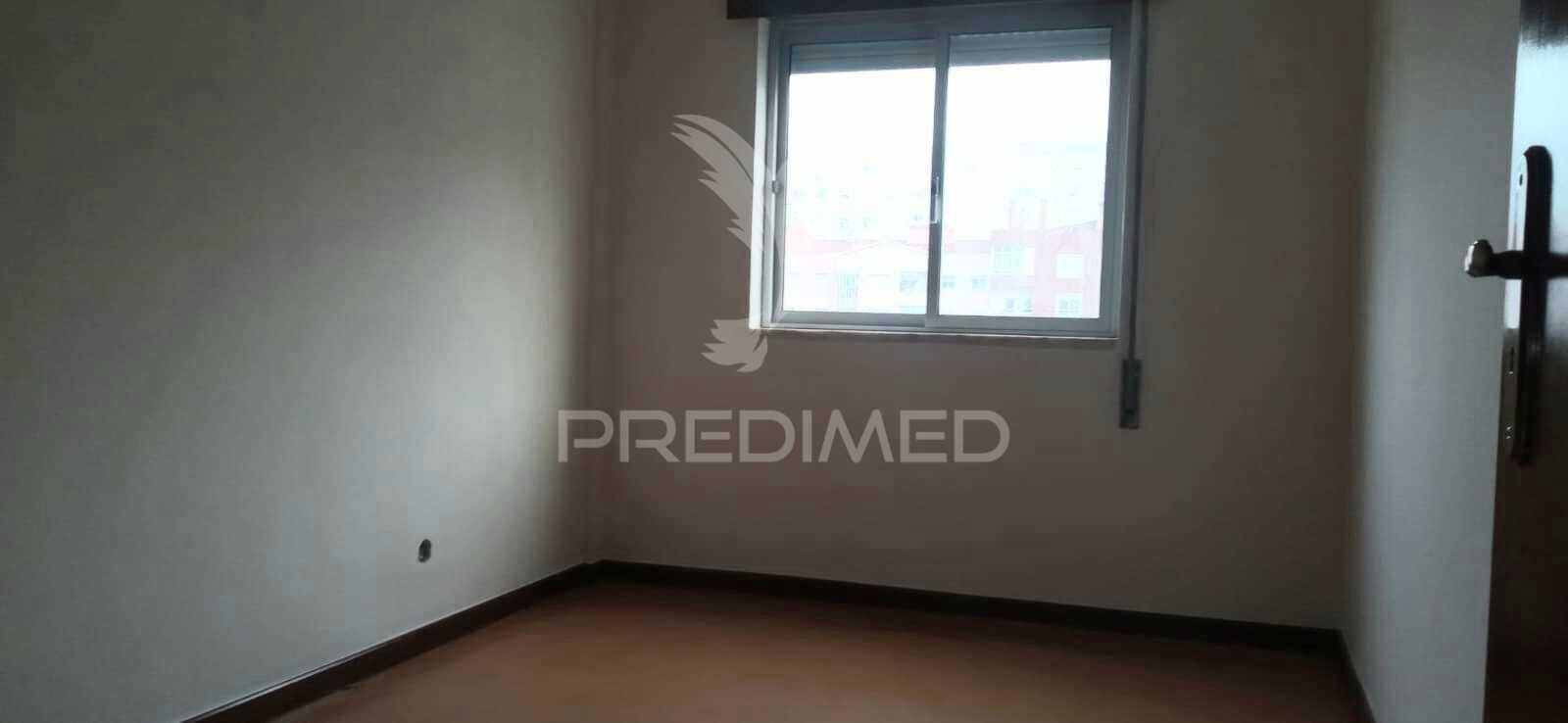 Apartamento t1,loures.