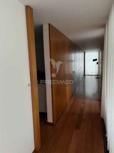 Moradia isolada t4 c/ 586 m2