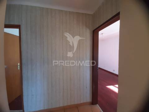 Apartamento t3 ,loures.