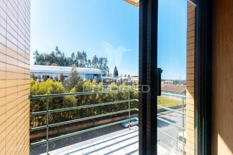 Apartamento t3 no olival, vila nova de gaia